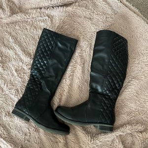 Black quilted boots